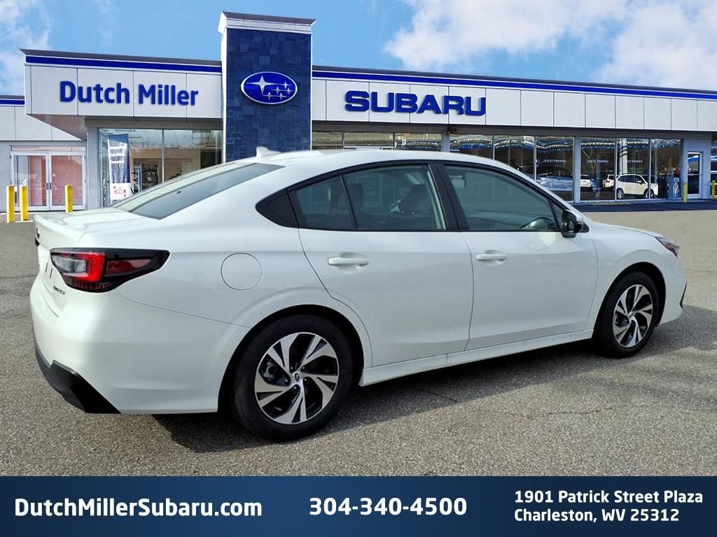 2025 Subaru LEGACY Premium