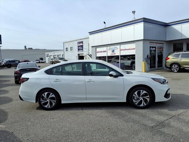 2025 Subaru LEGACY Premium