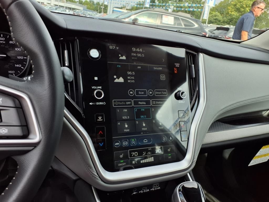 2025 Subaru LEGACY Premium