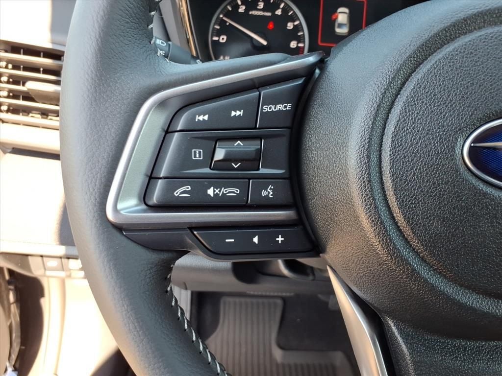 2025 Subaru LEGACY Premium