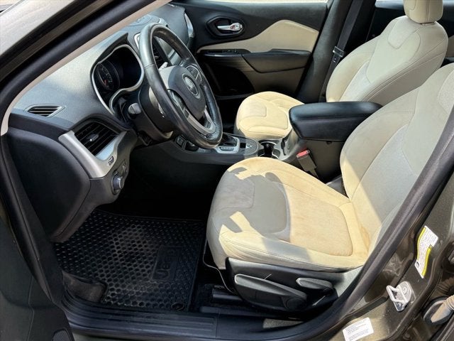 2015 Jeep Cherokee Sport