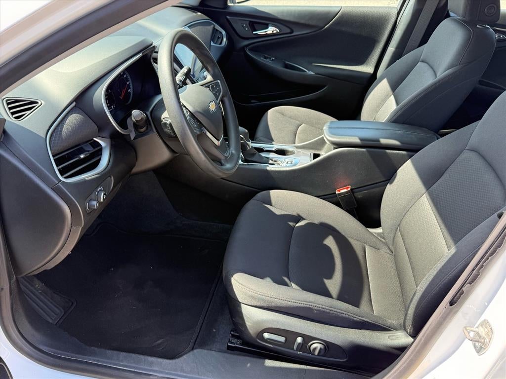Used 2024 Chevrolet Malibu 1LT with VIN 1G1ZD5STXRF169185 for sale in Charleston, WV