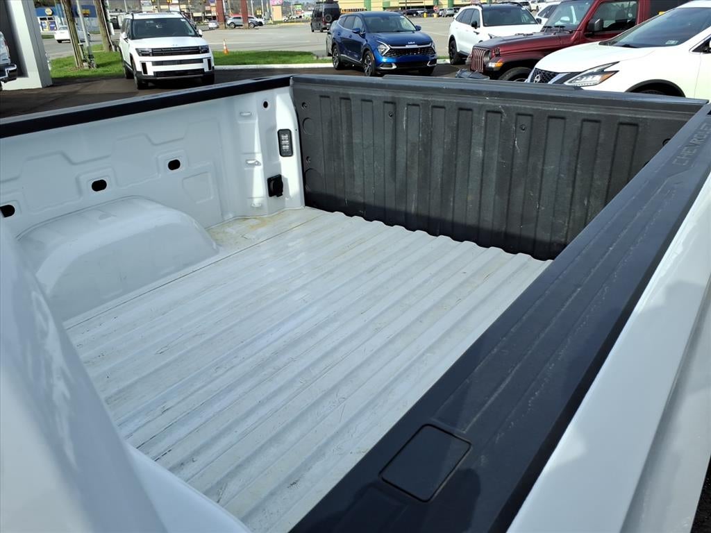 2023 Chevrolet Silverado LT