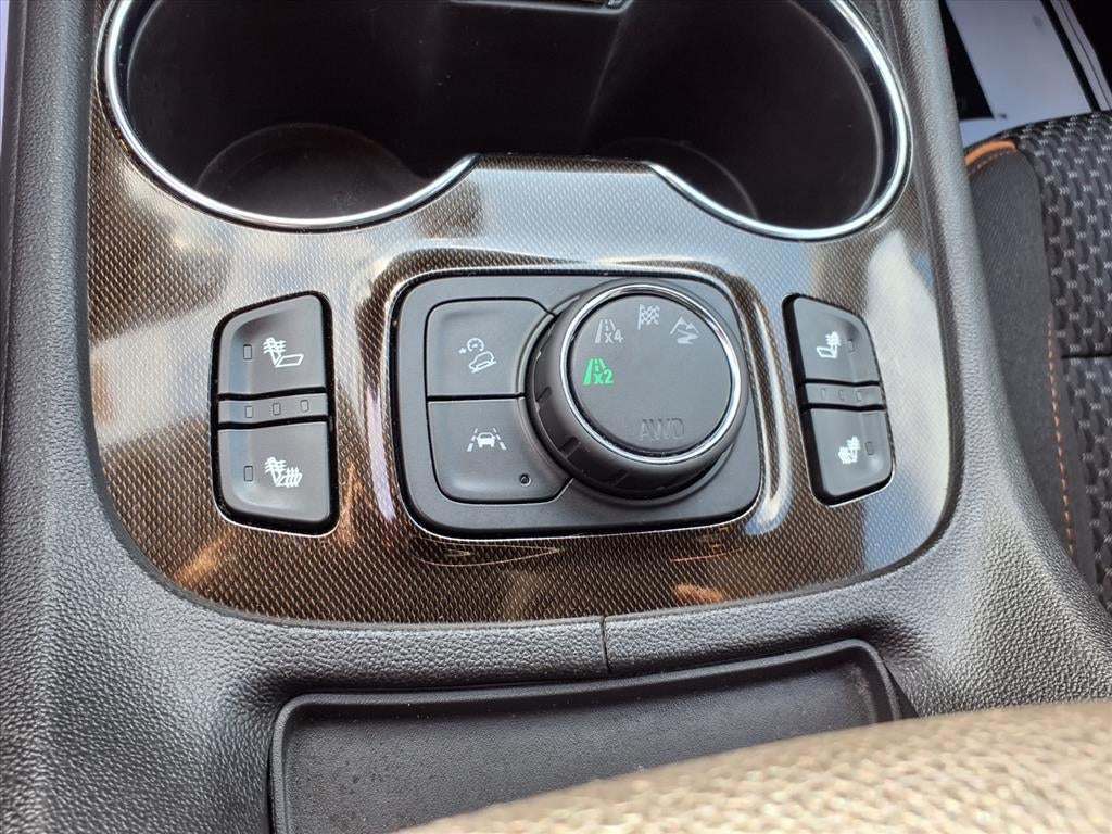 2022 GMC Acadia AT4