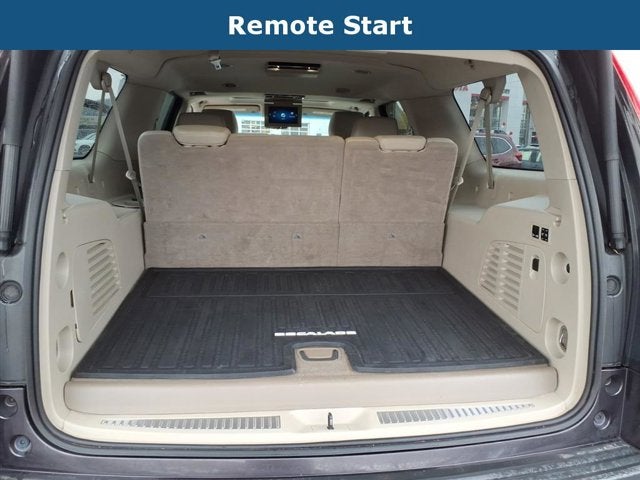 2018 Cadillac Escalade ESV Luxury