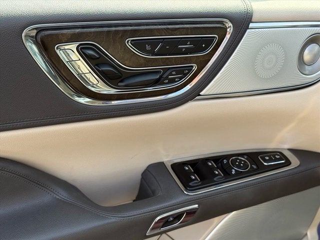 2017 Lincoln Continental Reserve