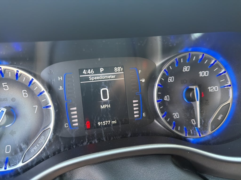 2020 Chrysler Voyager LXI