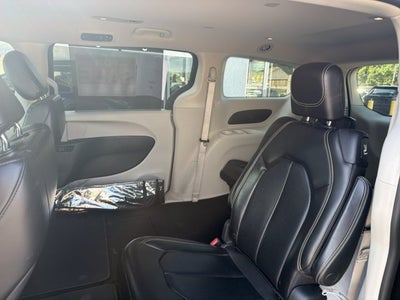 2020 Chrysler Voyager LXI