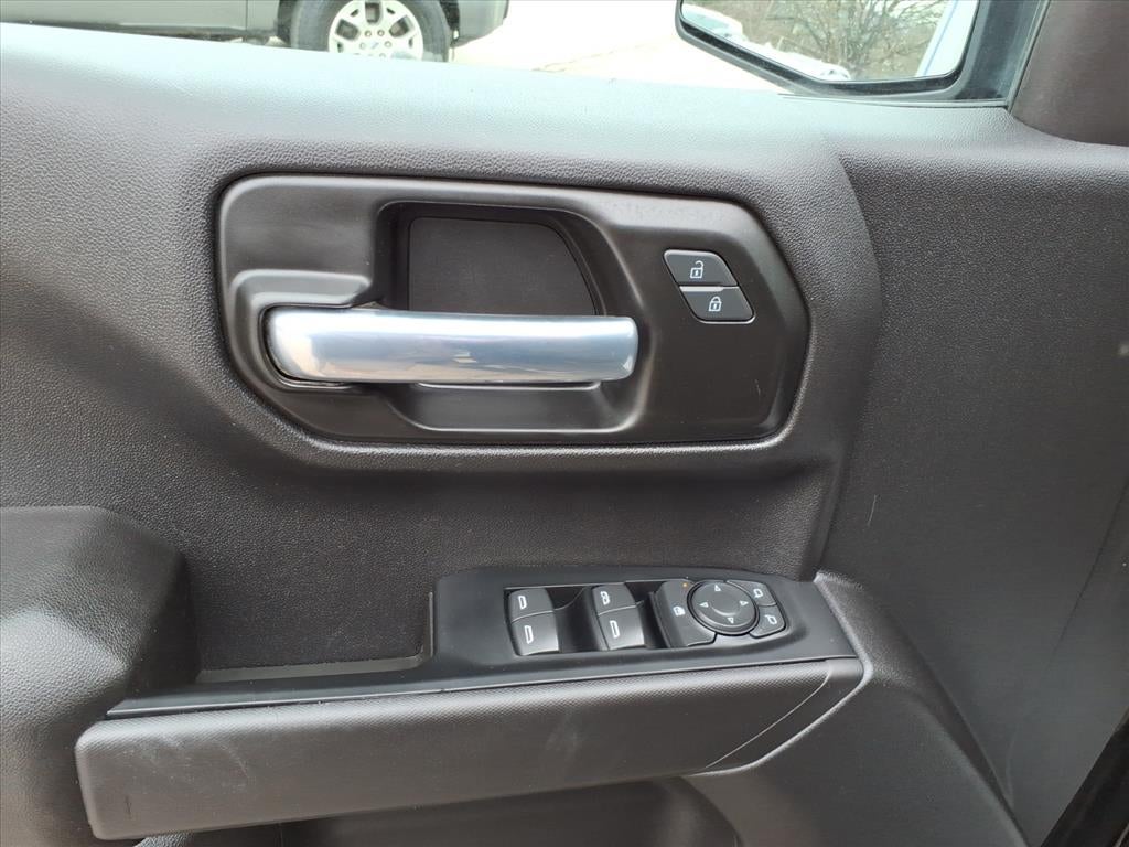 2022 Chevrolet Silverado Custom