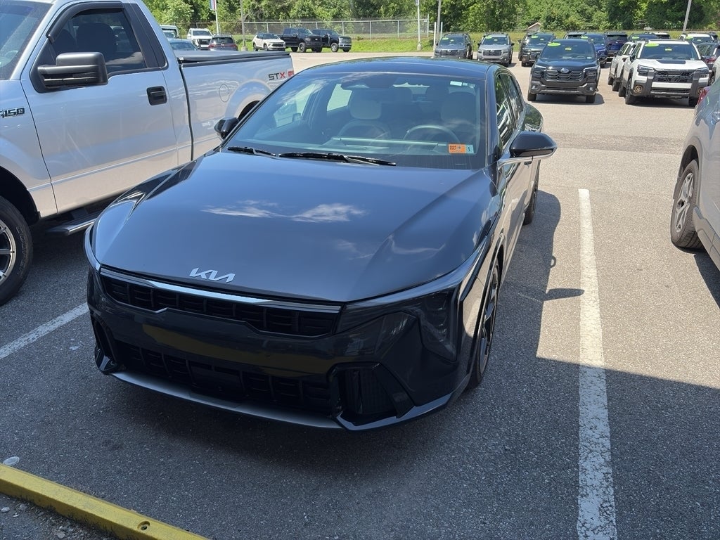 2025 Kia K4 GT-Line