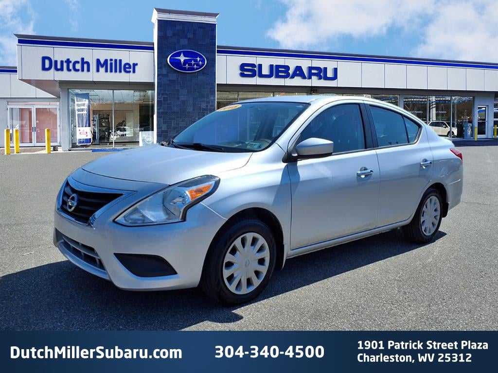 2015 Nissan Versa SV