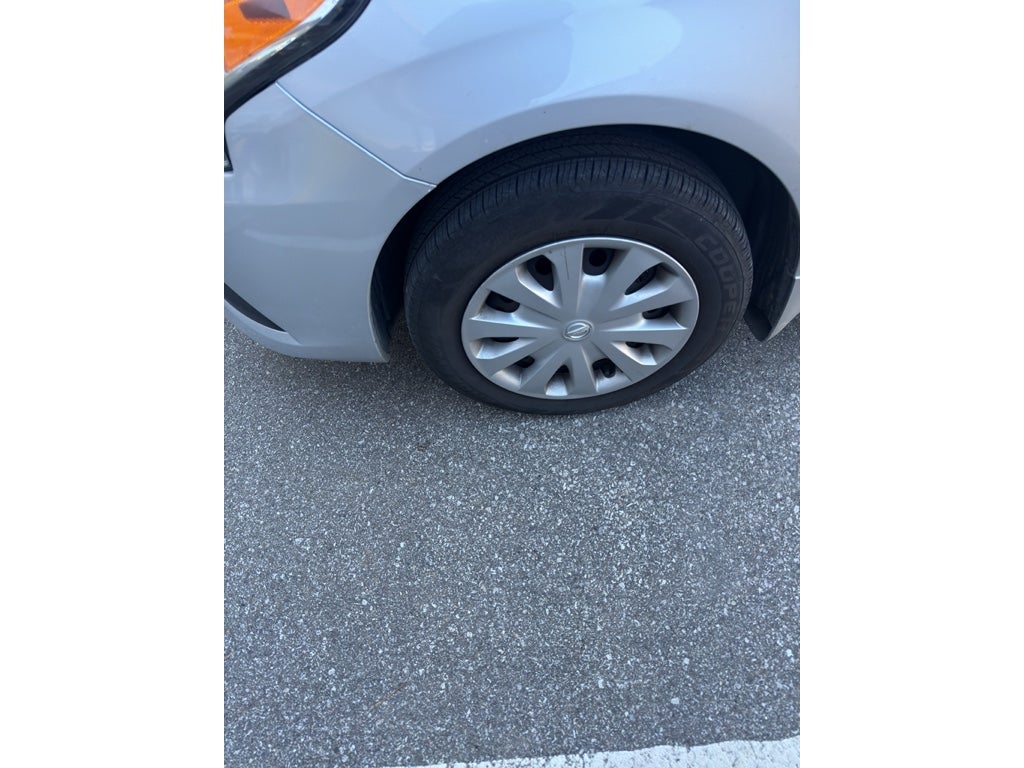 2015 Nissan Versa SV