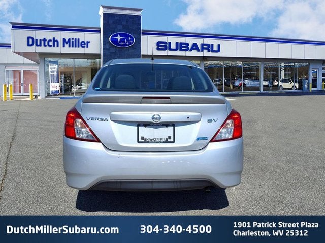 2015 Nissan Versa SV