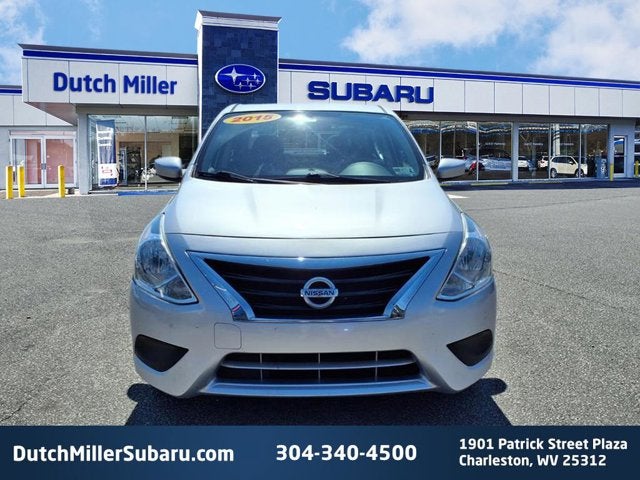 2015 Nissan Versa SV