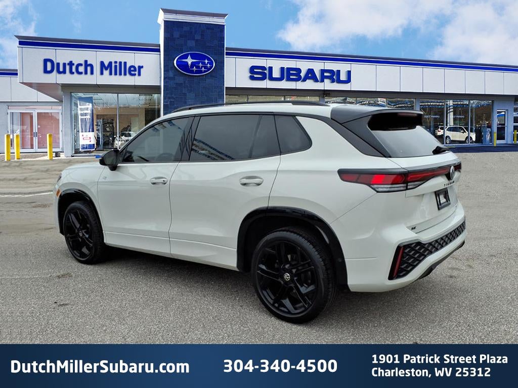 2025 Volkswagen Tiguan SE R-Line Black