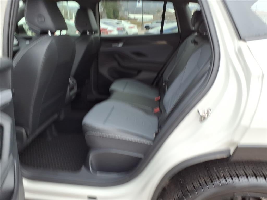 2025 Volkswagen Tiguan SE R-Line Black