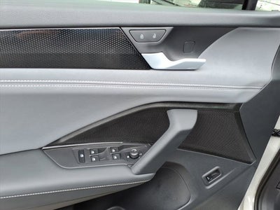 2025 Volkswagen Tiguan SE R-Line Black