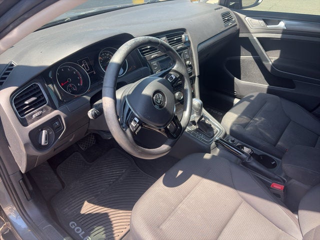 2018 Volkswagen Golf SportWagen S