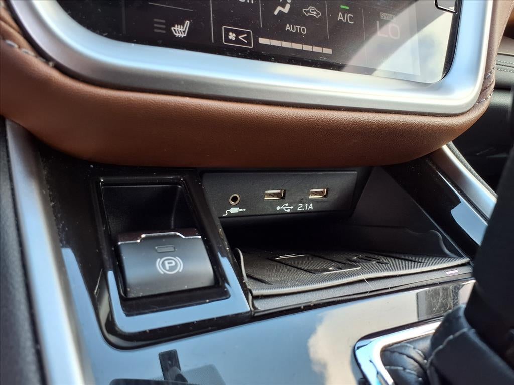 2022 Subaru Outback Touring XT