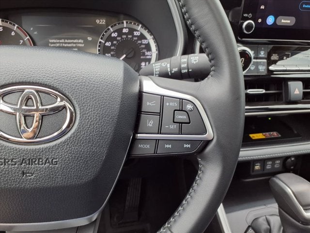 2025 Toyota Highlander XLE