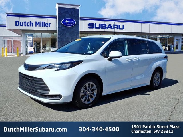 2024 Toyota Sienna LE