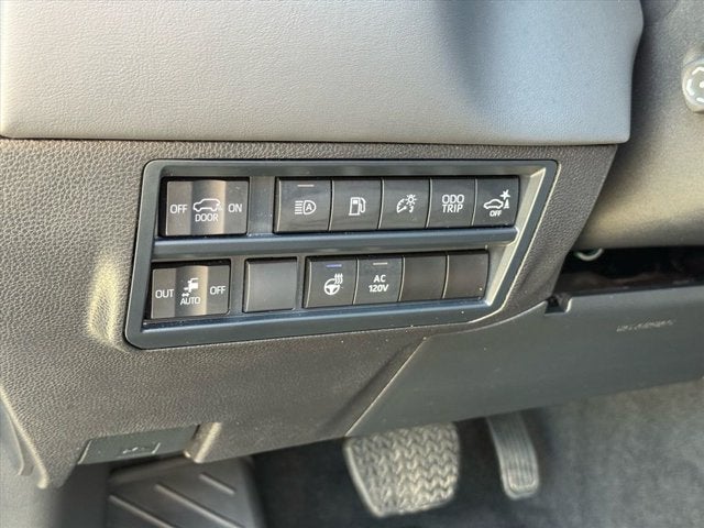 2024 Toyota Sequoia Platinum