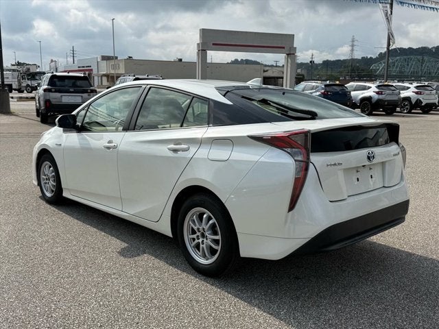 2017 Toyota Prius Two