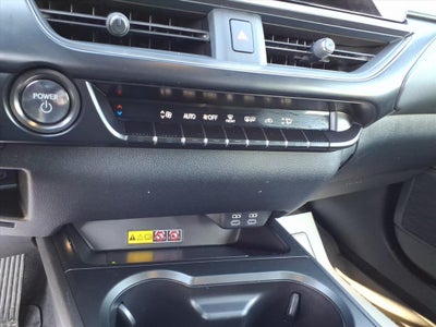 2025 Lexus UX 300h Premium