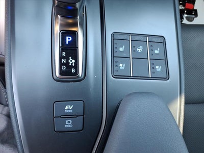 2025 Lexus UX 300h Premium