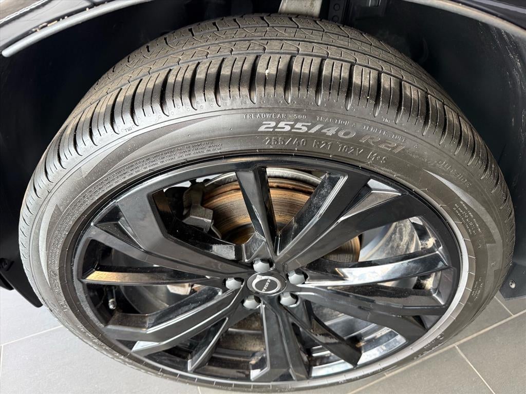 2026 Volvo XC60 Ultra Black Edition